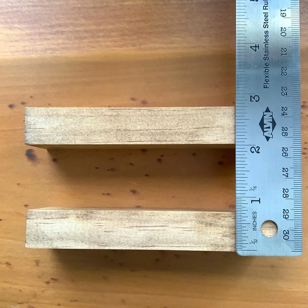 🌿Solid wood table card holders. Set of 4. Various sizes.